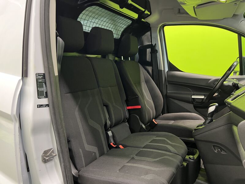 Ford Transit Connect vaihtoauto