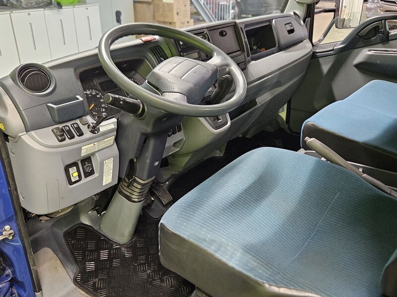 Mitsubishi Canter vaihtoauto