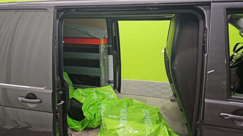 Volkswagen Transporter vaihtoauto