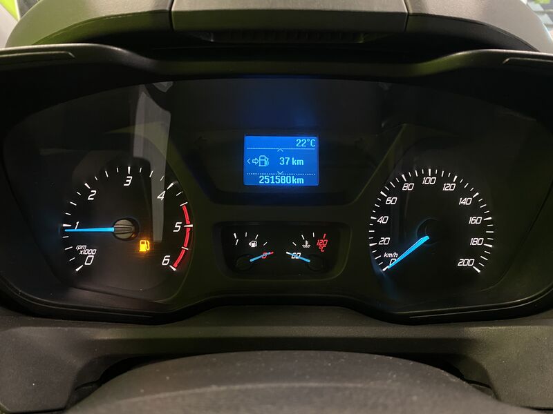 Ford Transit Custom vaihtoauto