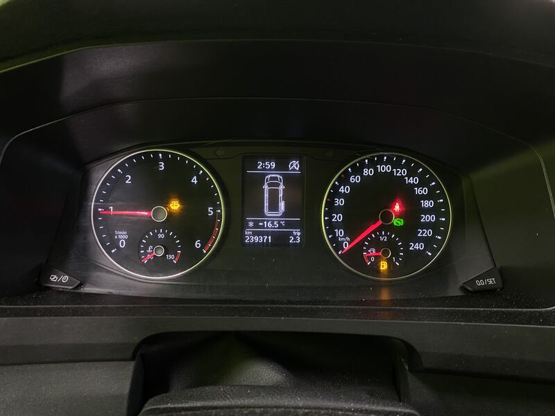 Volkswagen Transporter vaihtoauto