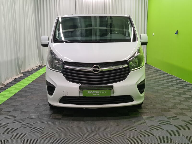 Opel Vivaro vaihtoauto