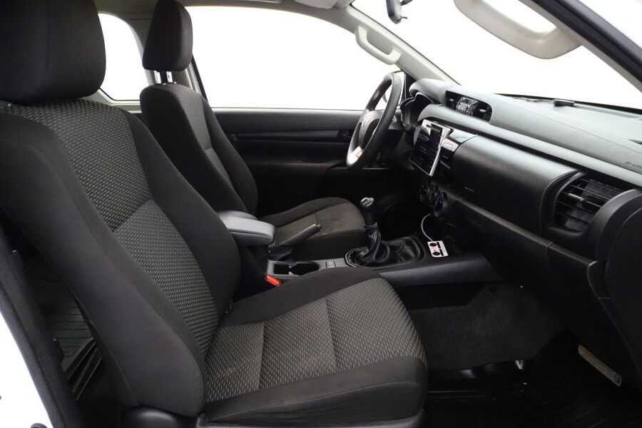 Toyota Hilux vaihtoauto