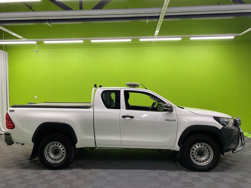 Toyota Hilux vaihtoauto