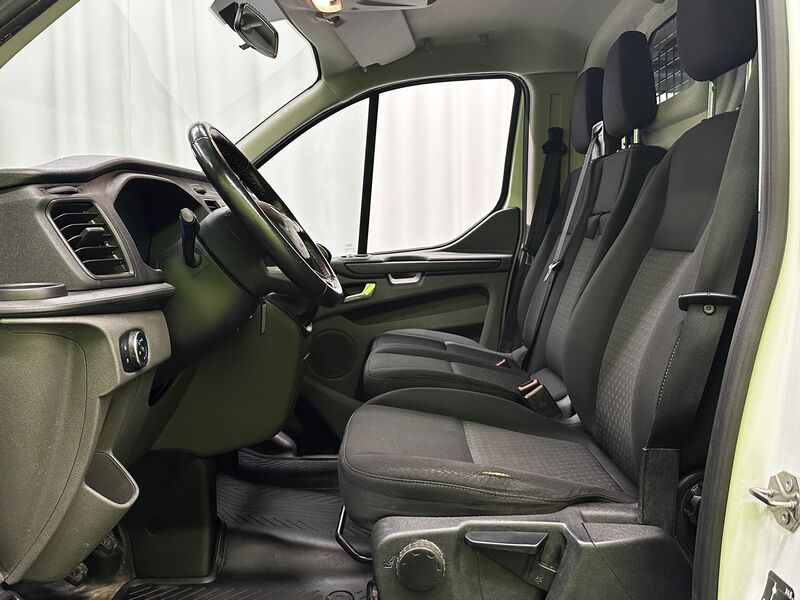 Ford Transit Custom vaihtoauto