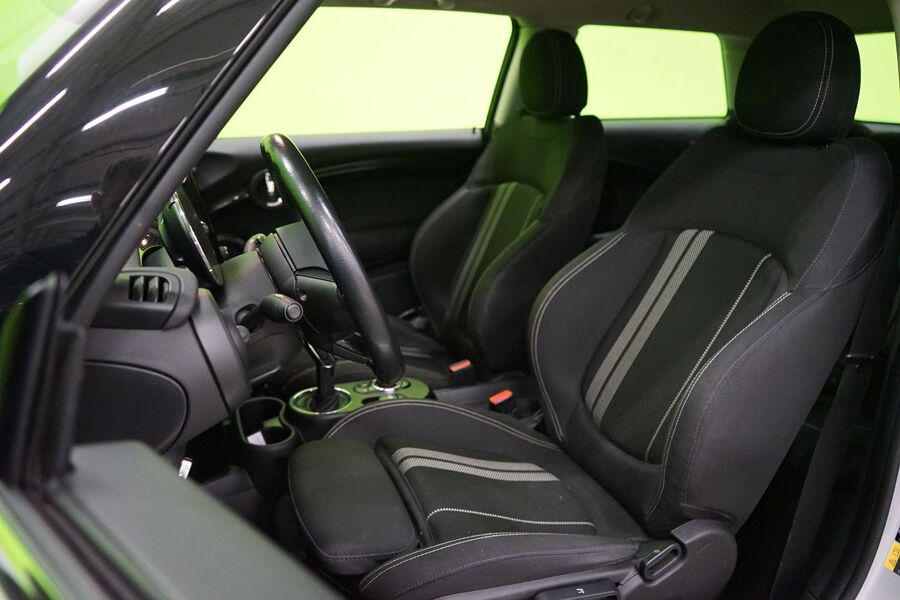 Mini Cooper vaihtoauto