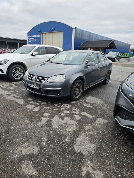 Volkswagen Jetta vaihtoauto