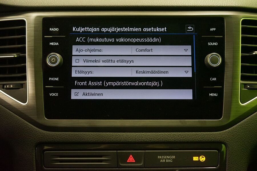 Volkswagen Golf Sportsvan vaihtoauto