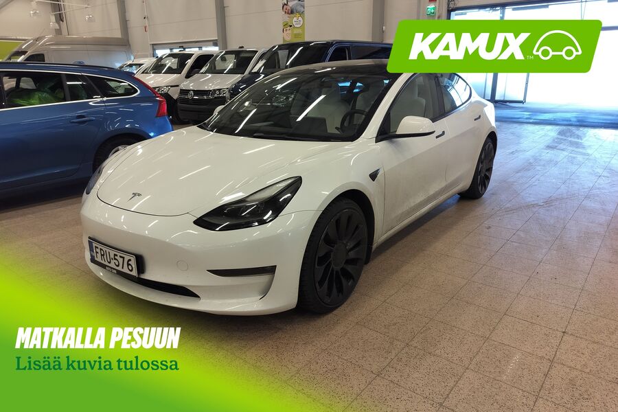 Tesla Model 3 vaihtoauto