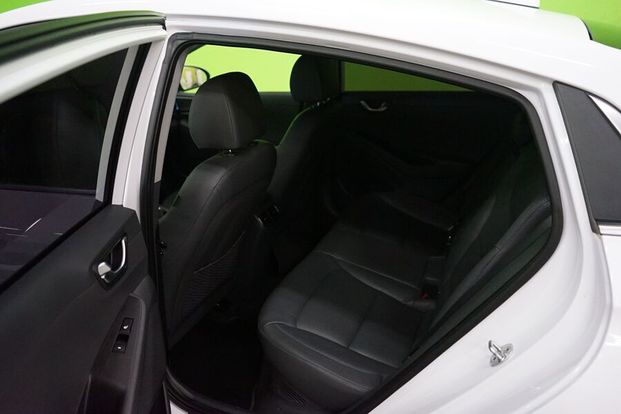 Hyundai IONIQ hybrid vaihtoauto