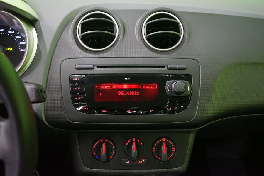 SEAT Ibiza vaihtoauto