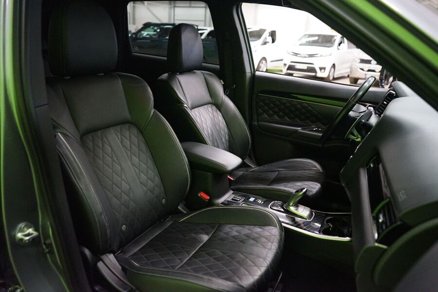 Mitsubishi Outlander PHEV vaihtoauto