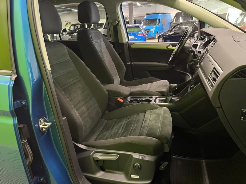 Volkswagen Touran vaihtoauto