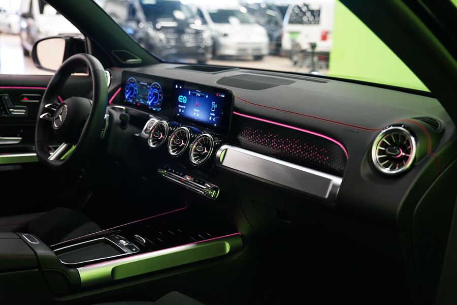 Mercedes-Benz EQB vaihtoauto