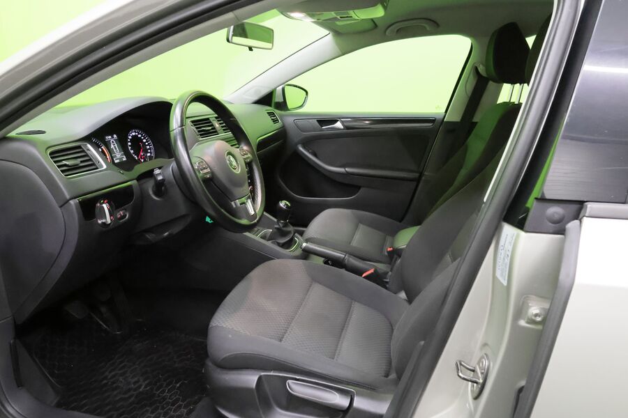 Volkswagen Jetta vaihtoauto