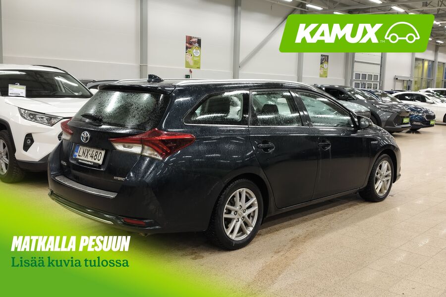 Toyota Auris vaihtoauto