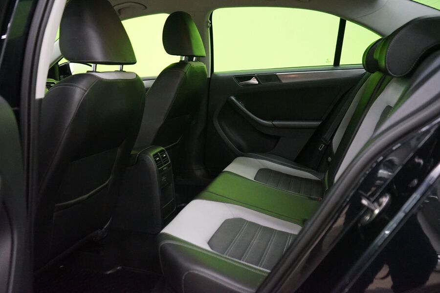 Volkswagen Jetta vaihtoauto