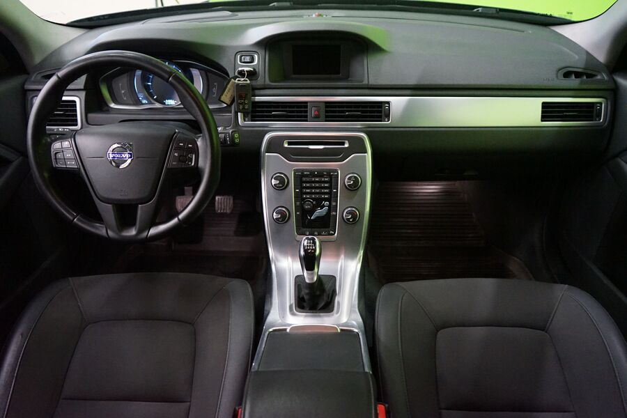 Volvo V70 vaihtoauto