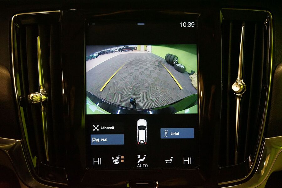 Volvo V90 Cross Country vaihtoauto