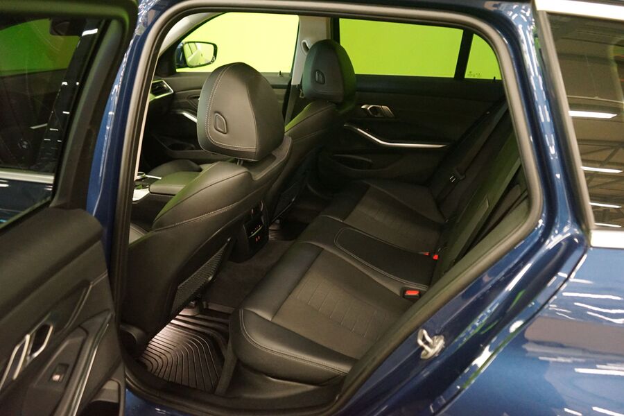 BMW 330 vaihtoauto