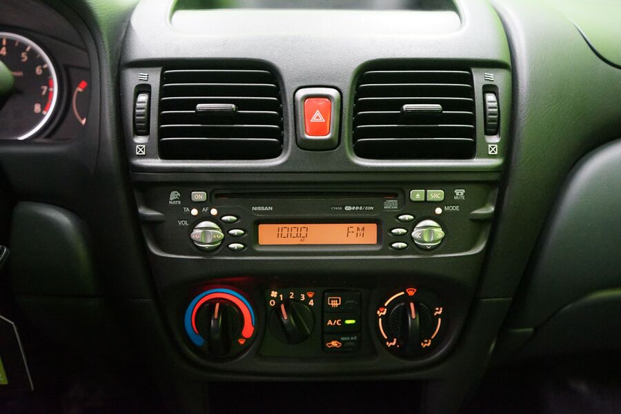 Nissan Almera vaihtoauto