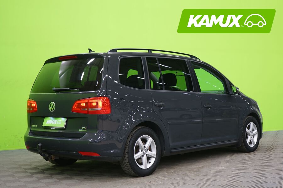 Volkswagen Touran vaihtoauto