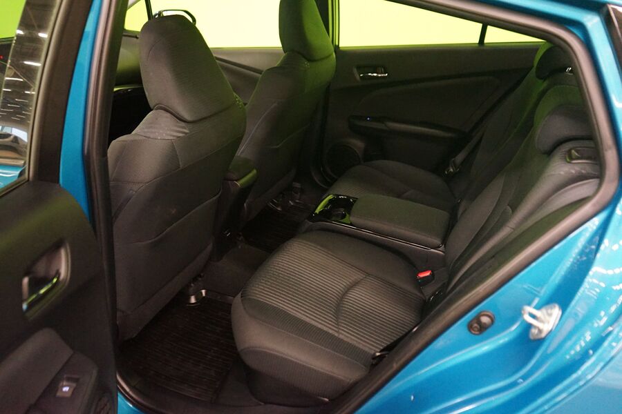 Toyota Prius Plug-in vaihtoauto