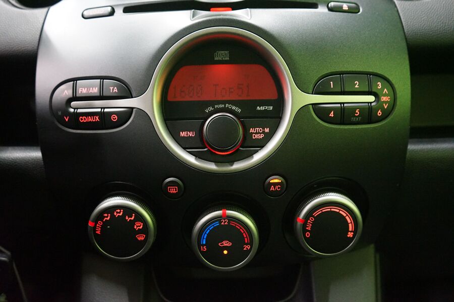 Mazda 2 vaihtoauto