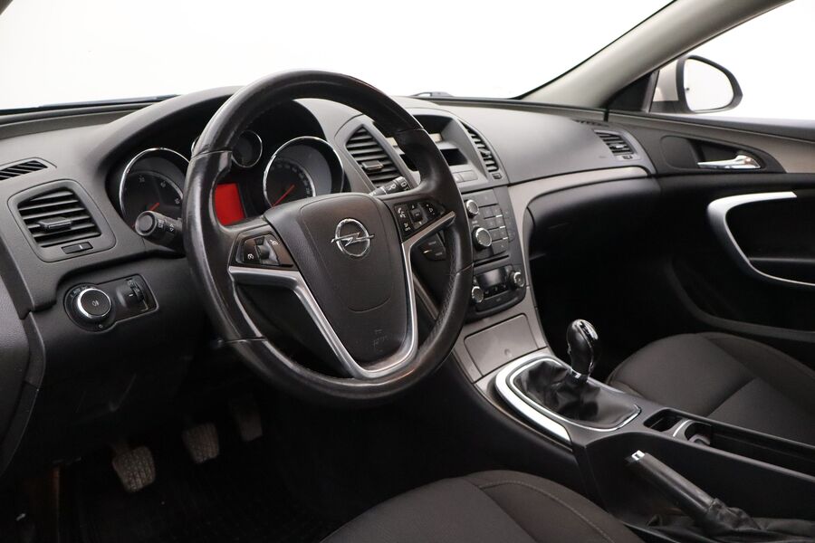 Opel Insignia vaihtoauto