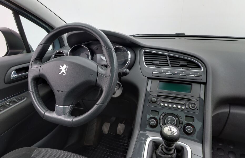 Peugeot 5008 vaihtoauto