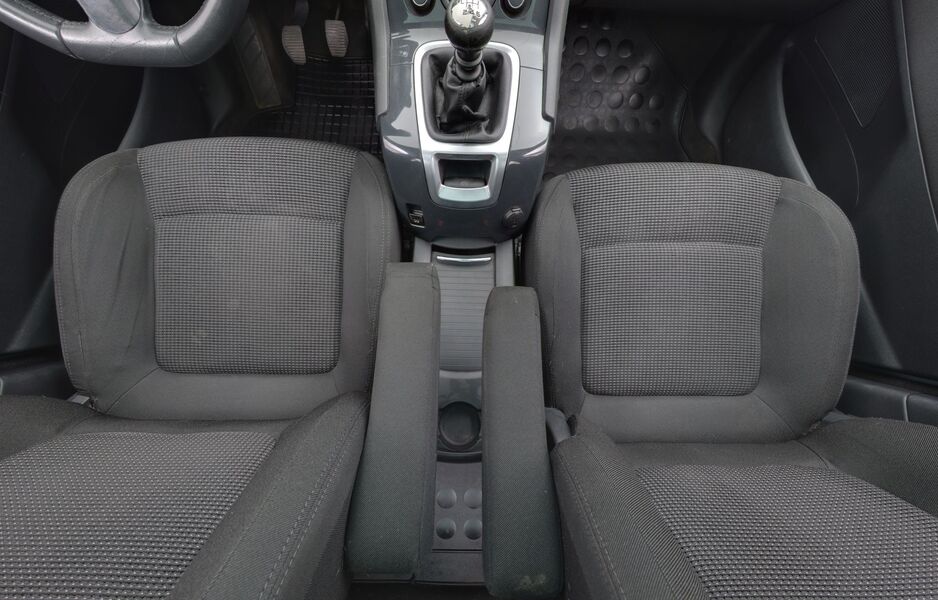 Peugeot 5008 vaihtoauto