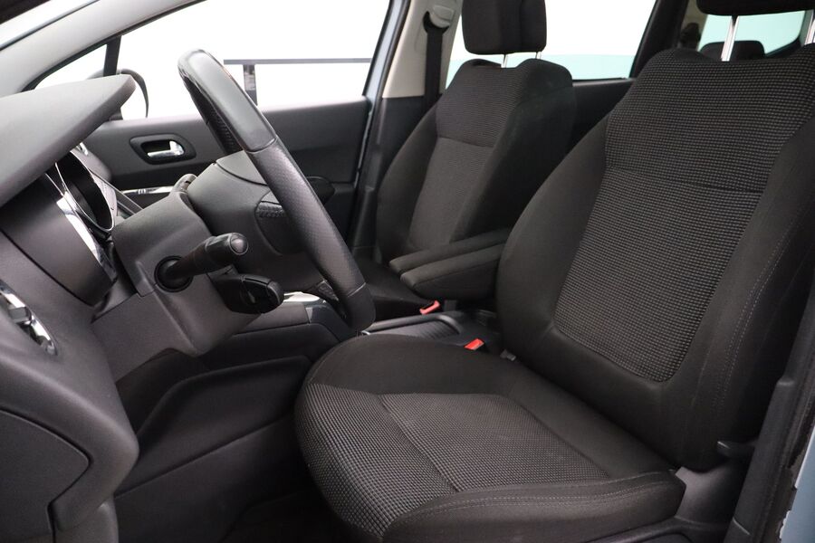 Peugeot 5008 vaihtoauto