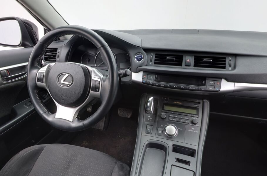 Lexus CT vaihtoauto