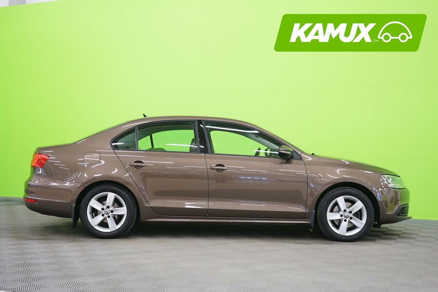 Volkswagen Jetta vaihtoauto