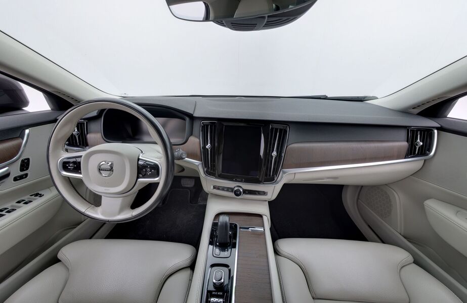 Volvo V90 Cross Country vaihtoauto