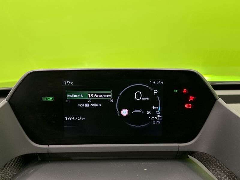 Toyota bZ4X vaihtoauto