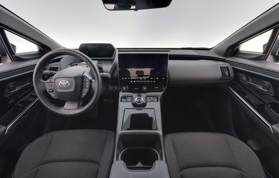 Toyota bZ4X vaihtoauto