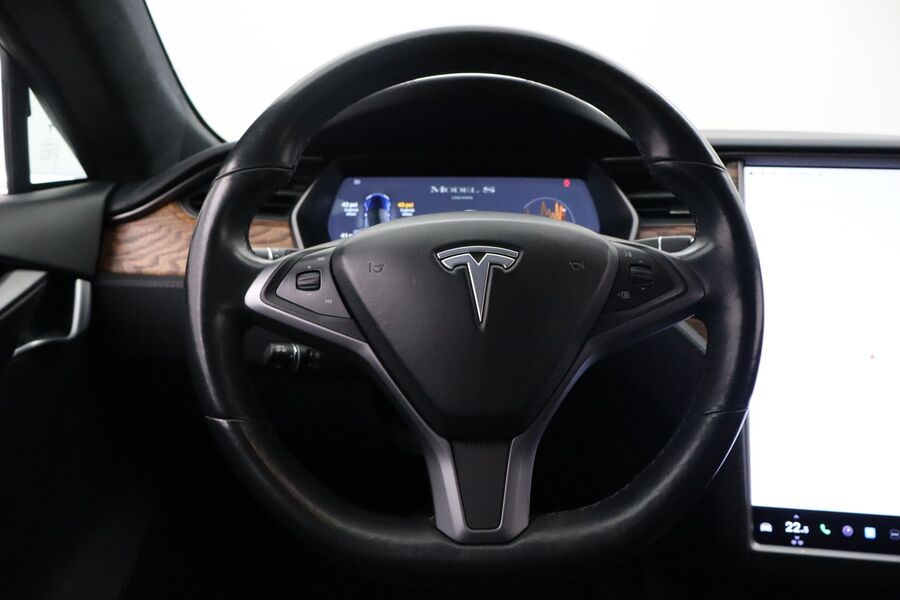 Tesla Model S vaihtoauto