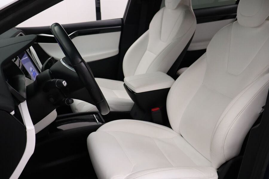 Tesla Model X vaihtoauto