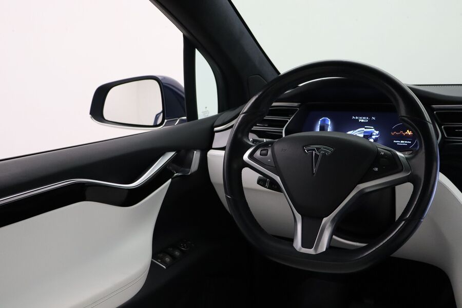 Tesla Model X vaihtoauto