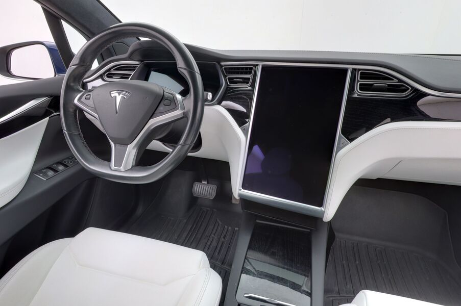 Tesla Model X vaihtoauto