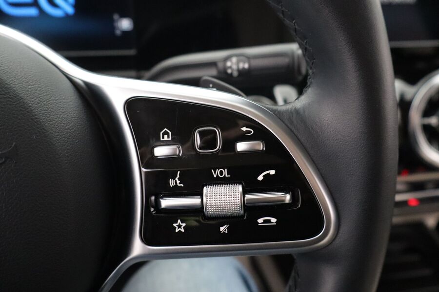 Mercedes-Benz EQA vaihtoauto