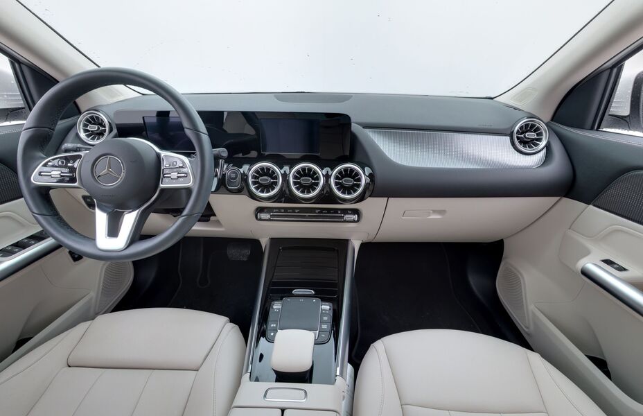 Mercedes-Benz EQA vaihtoauto