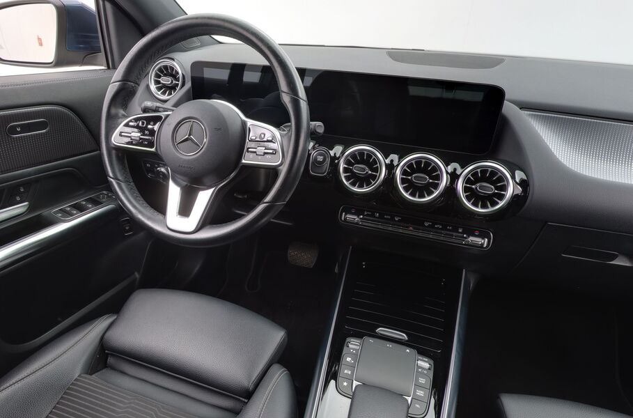 Mercedes-Benz EQA vaihtoauto