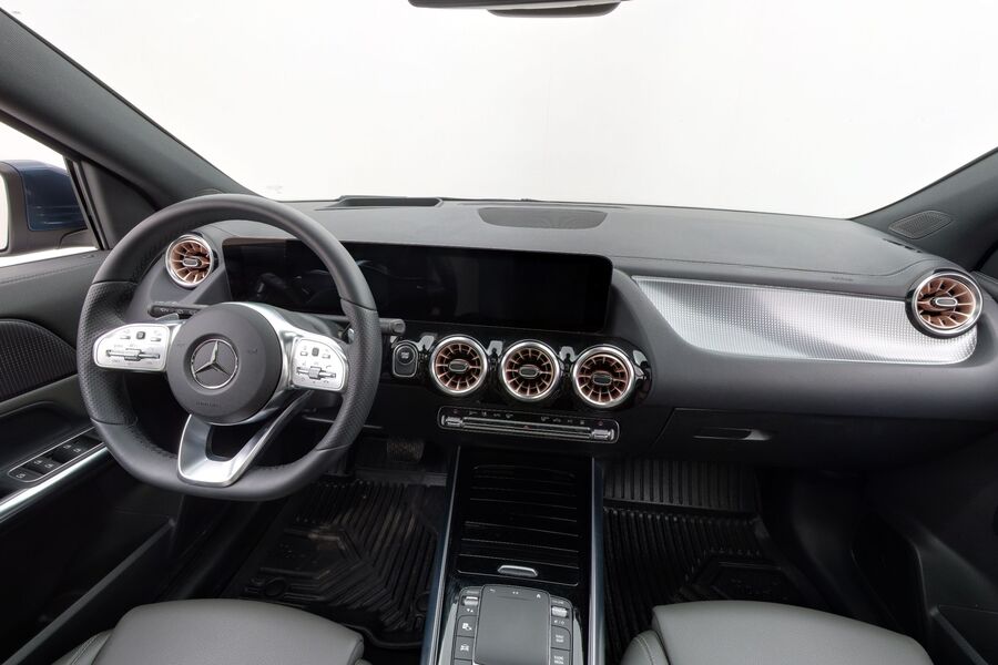 Mercedes-Benz EQA vaihtoauto