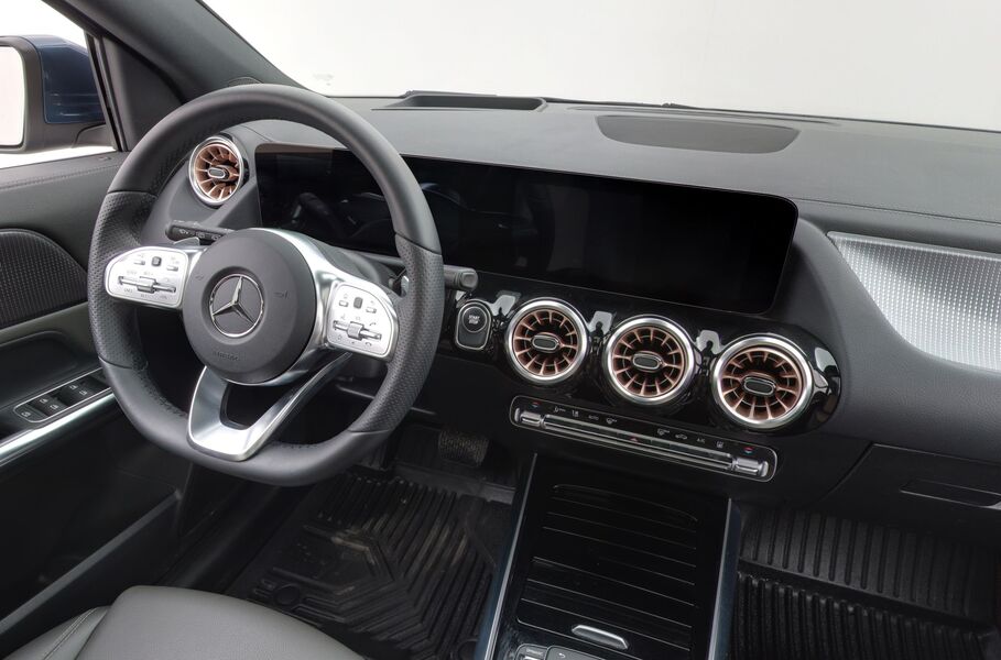 Mercedes-Benz EQA vaihtoauto