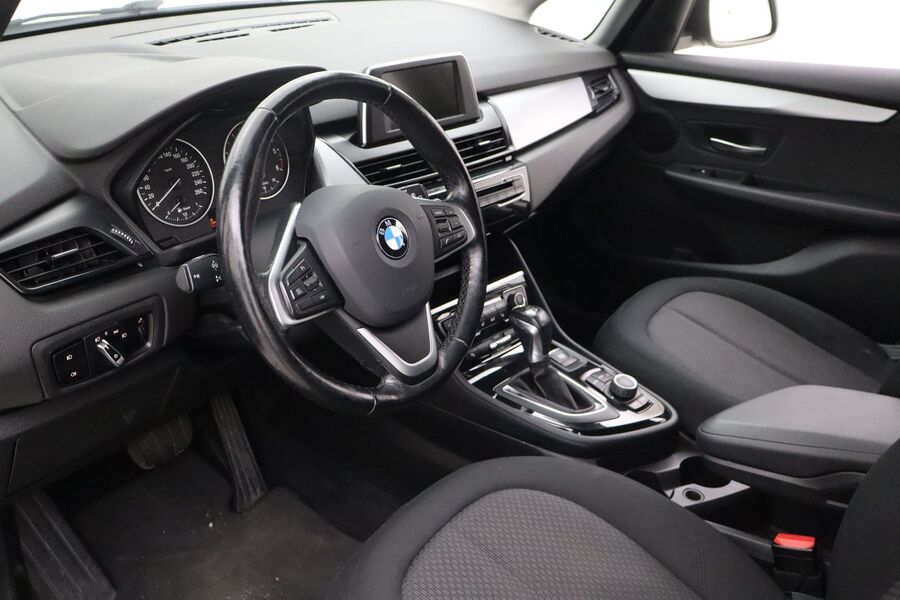 BMW 216 vaihtoauto