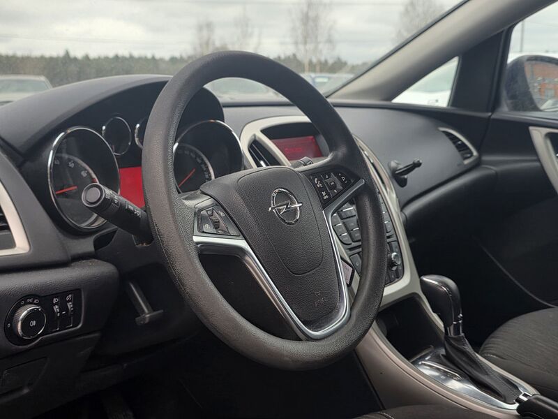 Opel Astra vaihtoauto