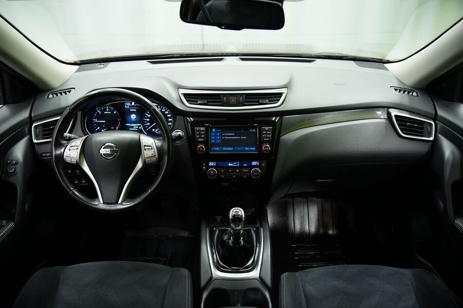 Nissan X-Trail vaihtoauto