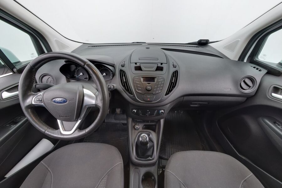 Ford Transit Courier vaihtoauto